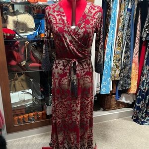 Gorgeous Winter maxi by Tau Tau Size L / 12